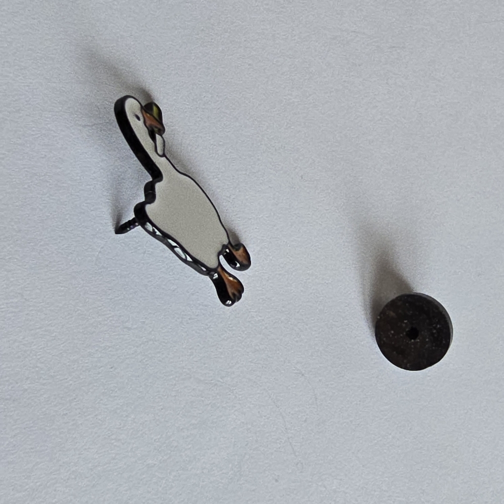 Goose with a knife pin enamel lapel brooch bird duck white black - Picture 5 of 9